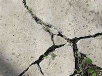 Concrete crack that needs repaired using epoxy